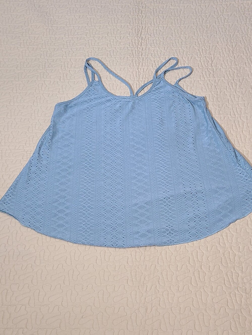 Embroidered Scoop neck spaghetti strap tank top camisole size S